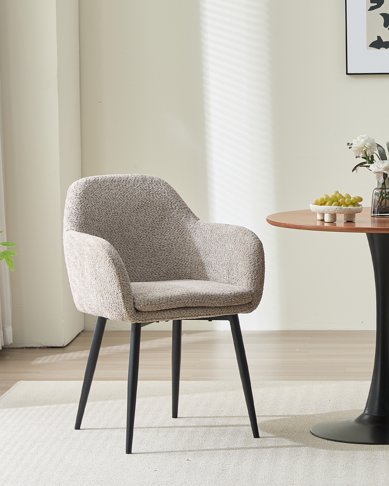 Cathaoir itheacháin bog upholstered Cathaoir itheacháin bog upholstered