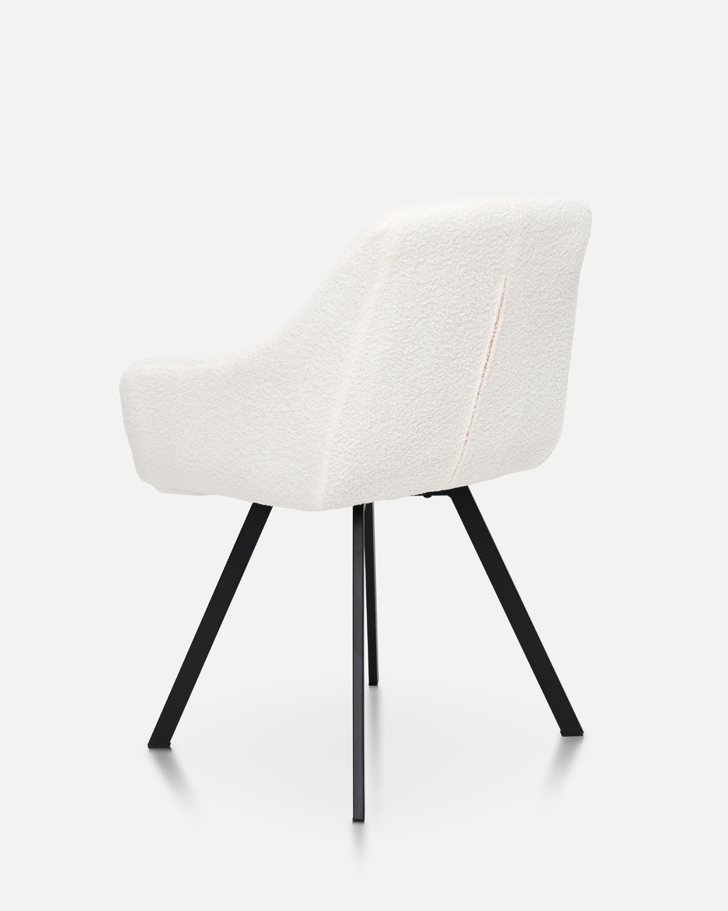 Cathaoireacha bia upholstered cluthar Cathaoireacha bia upholstered cluthar