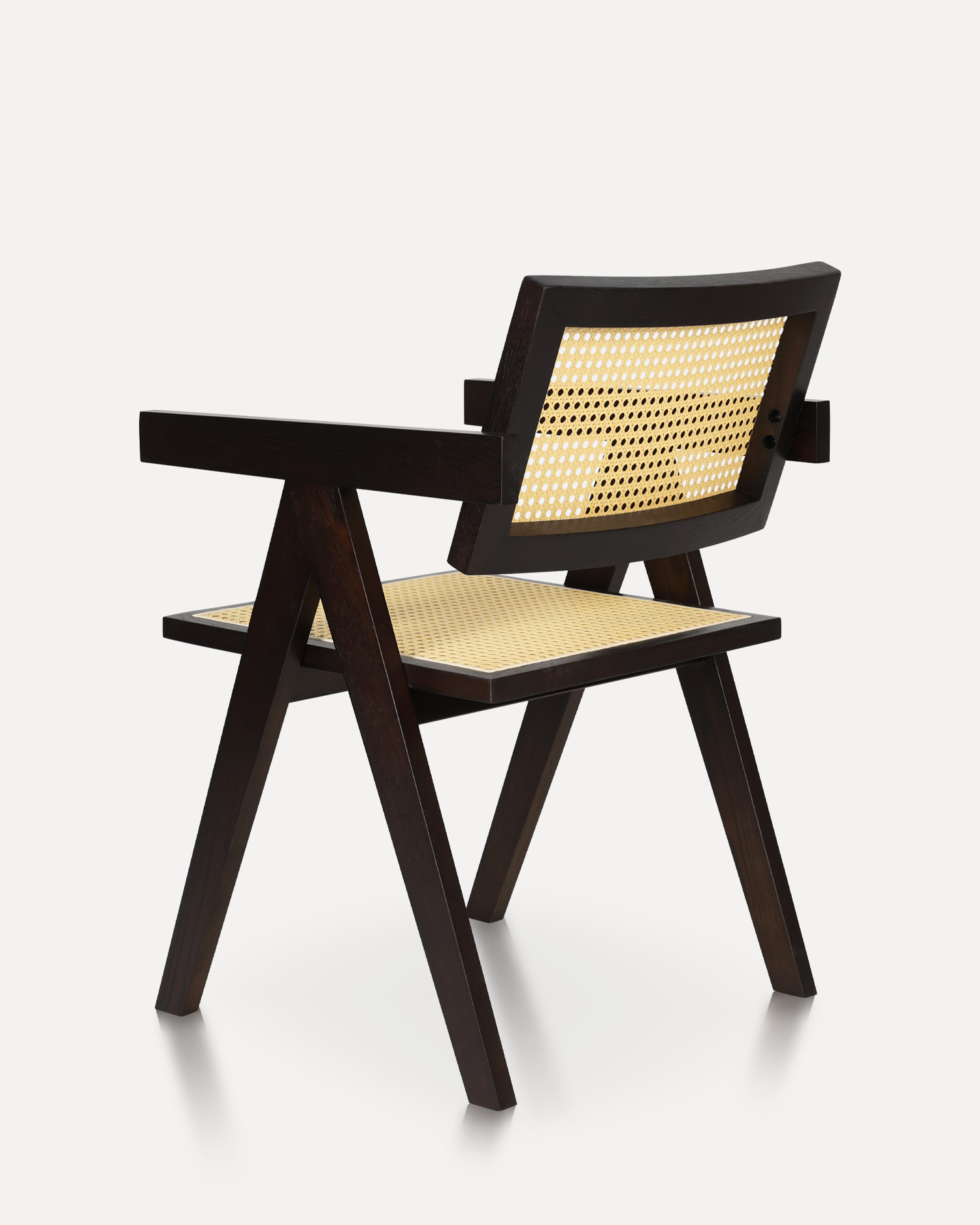 Cathaoireacha itheacháin adhmaid íostach Rattan Cathaoireacha itheacháin adhmaid íostach Rattan